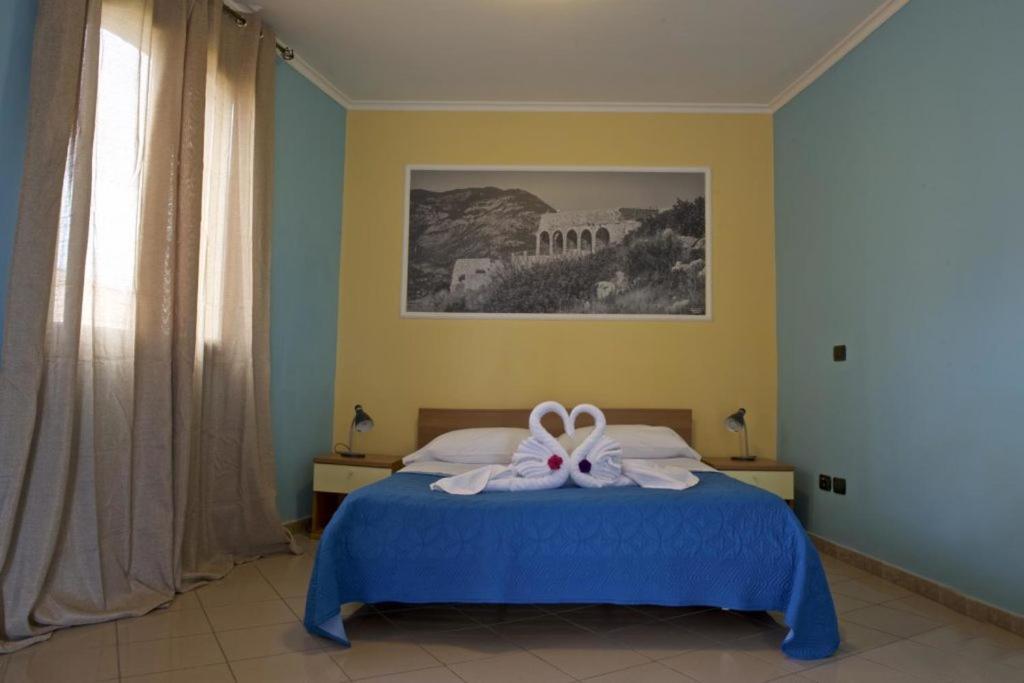 Hotel Ristorante Al Canto Delle Sirene Terracine Extérieur photo