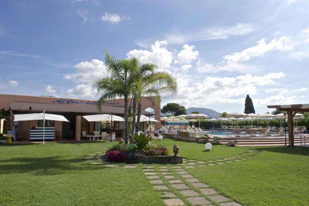 Hotel Ristorante Al Canto Delle Sirene Terracine Extérieur photo