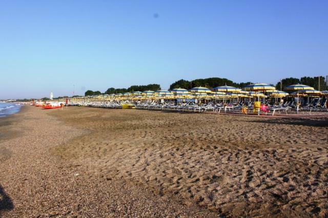 Hotel Ristorante Al Canto Delle Sirene Terracine Extérieur photo